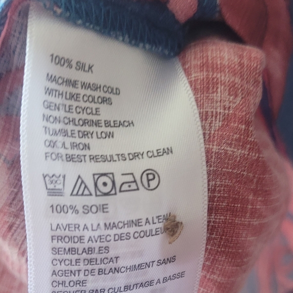 Men's Tommy Bahama Tropical Pink and Blue Shirt. - Picture 6 of 6